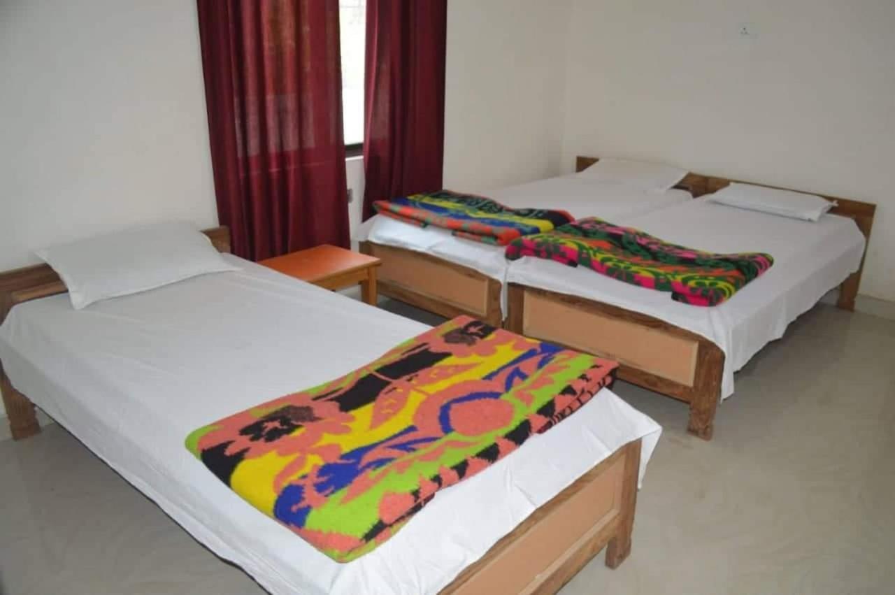 Middle Way Home Stay Bodh Gaya Esterno foto